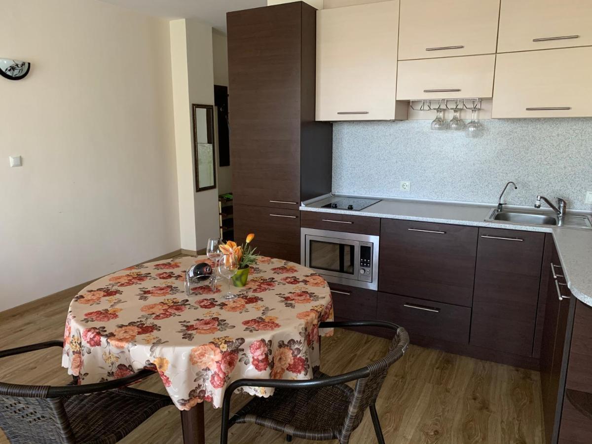 Аппартамент Pines Beach Resort Bjała Zewnętrze zdjęcie