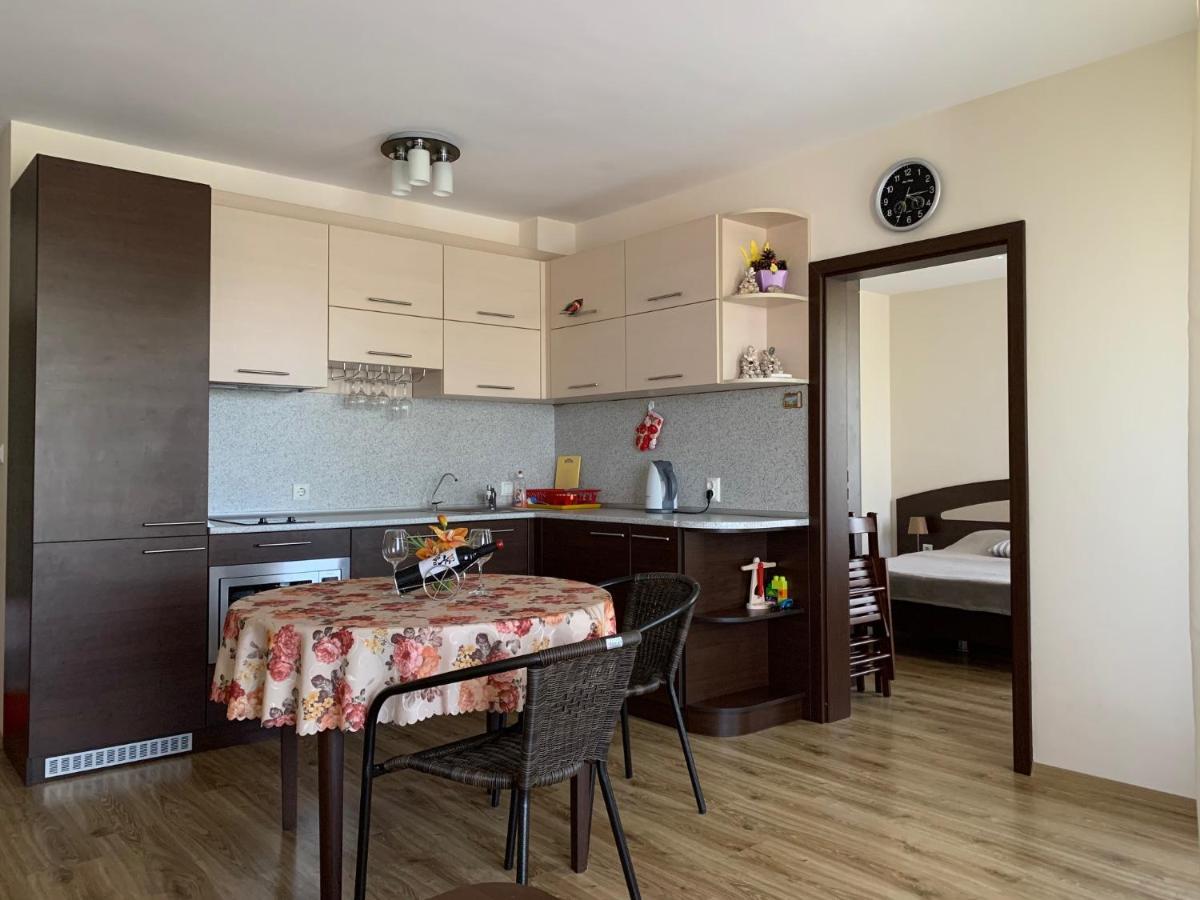 Аппартамент Pines Beach Resort Bjała Zewnętrze zdjęcie